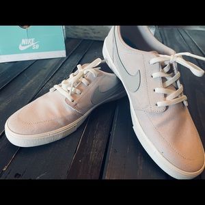 NIB Women’s Nike Shoes